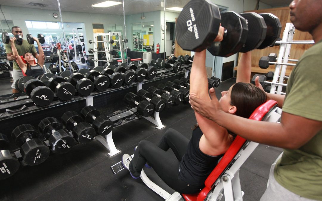 Purpose Of A Spotter In Weight Training Fitness Tips For Men