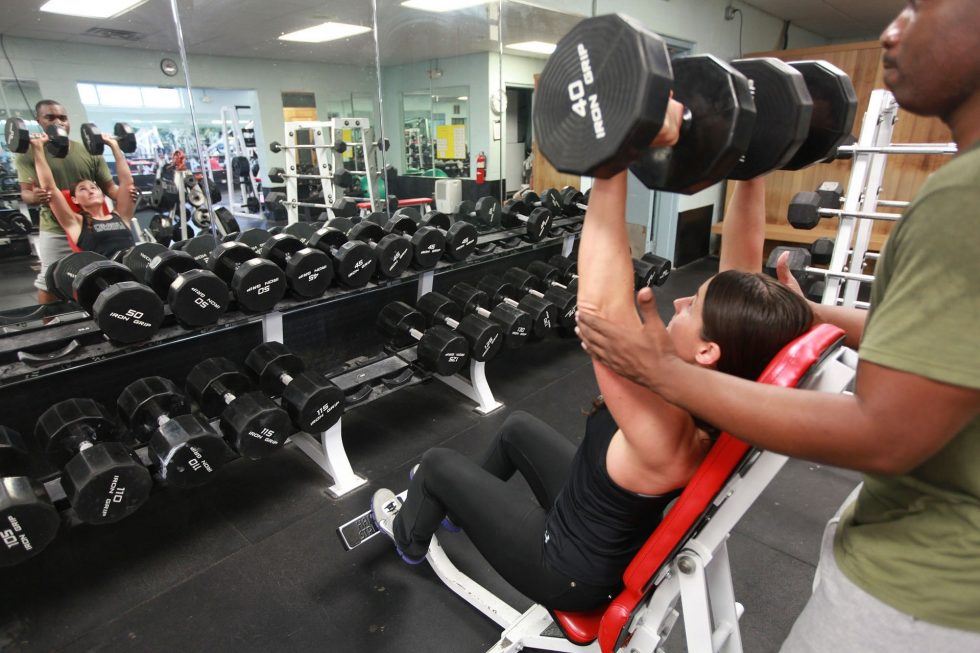 purpose-of-a-spotter-in-weight-training-fitness-tips-for-men